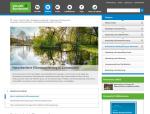 The image shows a webpage from the German Environment Agency (Umweltbundesamt) on 'Naturbasierte Klimaanpassung in Kommunen' (Nature-based Climate Adaptation in Municipalities). The page features a header with a photo of a serene river landscape with trees, accompanied by an overview of nature-based solutions for climate adaptation. It includes navigation links and sections such as 'Einbettung in die kommunale Praxis' (Integration into local practice) and 'Finanzierung und Förderung' (Funding and Support).